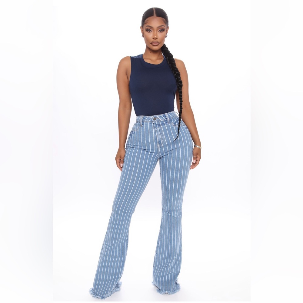 NWT Fashion Nova Crossed the Line Striped Flare Jeans - Light Wash Size 11